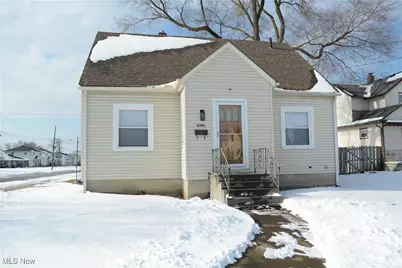 2346 W Oberlin Avenue, Lorain, OH 44052 - Photo 1