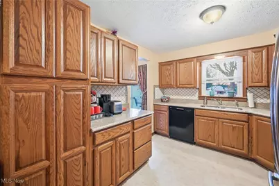 1881 Cliff Drive, Salem, OH 44460 - Photo 5