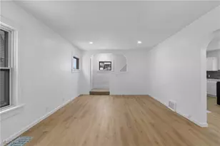 1758 10th St, Cuyahoga Falls, OH 44221 - Photo 3