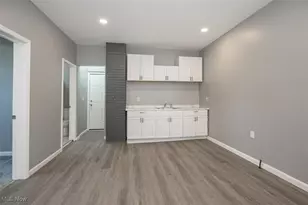 3295 W 44th St, Loveland, OH 44109 - Photo 7