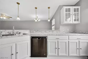 17639 Wildwood Ln, Loveland, OH 44119 - Photo 9