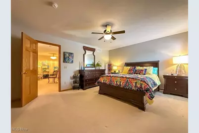 910 Devonwood Drive, Wadsworth, OH 44281 - Photo 39