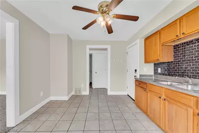 19211 Shawnee Avenue #1/DN, Loveland, OH 44119 - Photo 7