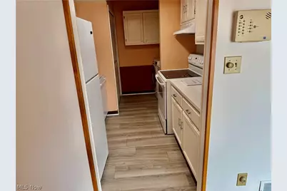 8140 Independence Drive #B, Mentor, OH 44060 - Photo 13