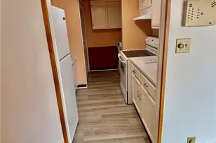 8140 Independence Dr, Mentor, OH 44060 - Photo 13