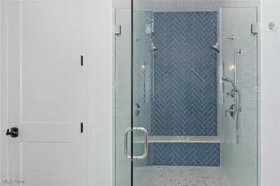 300 Woodridge Lane, Chagrin Falls, OH 44022 - Photo 17