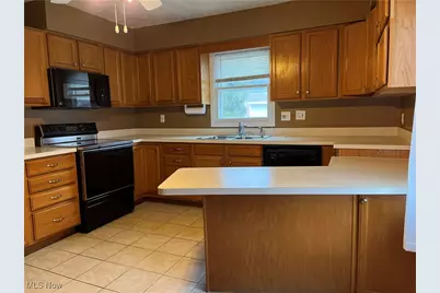 16100 Scottsdale Boulevard, Huber Heights, OH 44120 - Photo 5