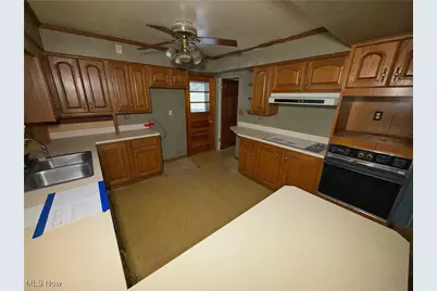 141 West Boulevard, Mingo Junction, OH 43938 - Photo 15