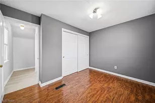 352 E 328th St, Willowick, OH 44095 - Photo 25