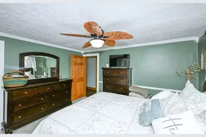 1810 Carter Avenue, Akron, OH 44301 - Photo 23