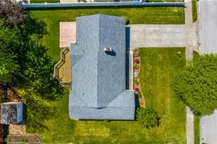 76 Clinton Ave, Akron, OH 44301 - Photo 3