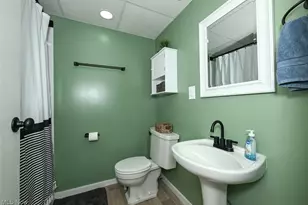 76 Clinton Ave, Akron, OH 44301 - Photo 25