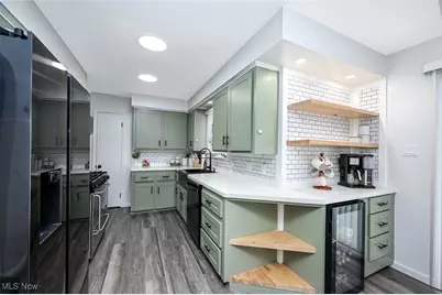 76 Clinton Avenue, Akron, OH 44301 - Photo 9