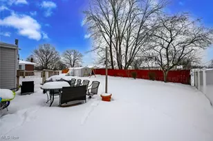 76 Clinton Ave, Akron, OH 44301 - Photo 31