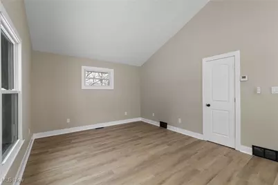 1930 48th Street NW, Canton, OH 44709 - Photo 5