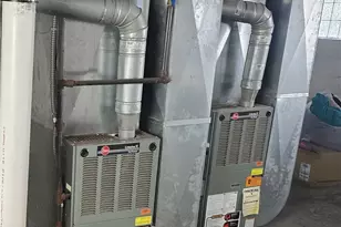 14510 Granger Rd, Maple Heights, OH 44137 - Photo 7