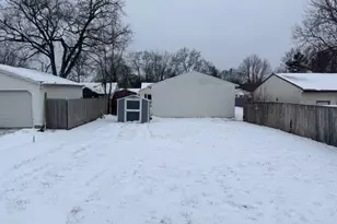 990 Kelly Ave, Akron, OH 44306 - Photo 13