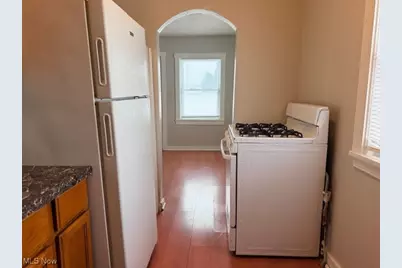 990 Kelly Avenue, Akron, OH 44306 - Photo 7