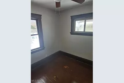 14512 Granger Road, Maple Heights, OH 44137 - Photo 7