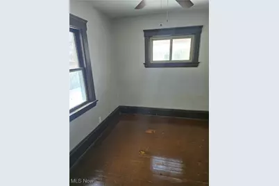 14512 Granger Road, Maple Heights, OH 44137 - Photo 9