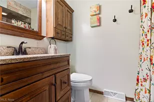 5107 Fox Ridge Dr, Green, OH 44720 - Photo 15