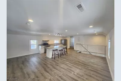 4302 John Avenue #Up, Loveland, OH 44113 - Photo 5