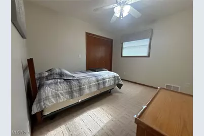 10548 Briar Hill Drive, Kirtland, OH 44094 - Photo 17