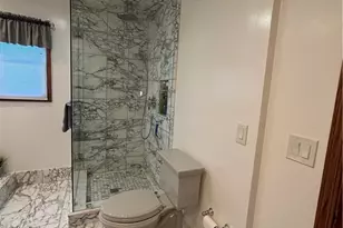 10548 Briar Hill Dr, Kirtland, OH 44094 - Photo 29