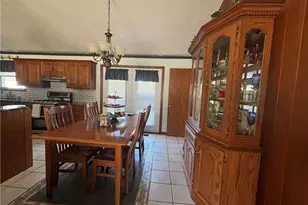 10548 Briar Hill Dr, Kirtland, OH 44094 - Photo 7