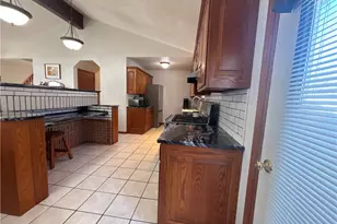 10548 Briar Hill Dr, Kirtland, OH 44094 - Photo 5