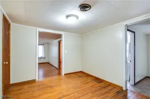 1212 Benton St, Barberton, OH 44203 - Photo 11