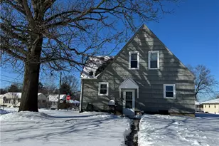 341 6th St NE, Barberton, OH 44203 - Photo 5