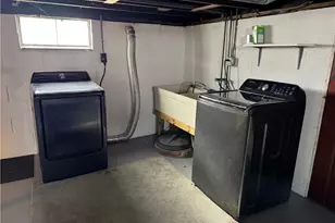 341 6th St NE, Barberton, OH 44203 - Photo 25