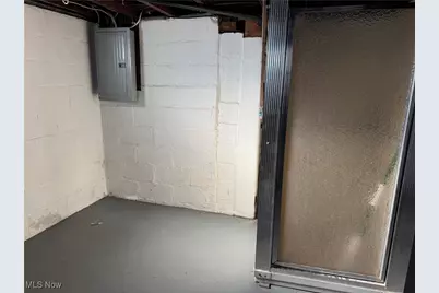 341 6th Street NE, Barberton, OH 44203 - Photo 31