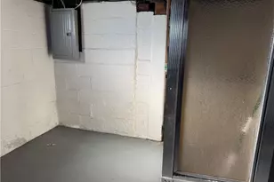 341 6th St NE, Barberton, OH 44203 - Photo 31