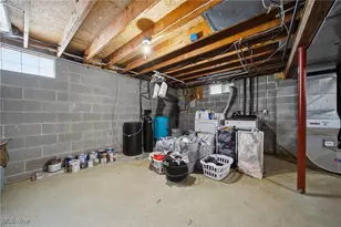 6416 Blossomwood Cir NE, Canton, OH 44721 - Photo 33