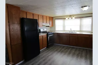183 1626 E 51st Street, Ashtabula, OH 44004 - Photo 3