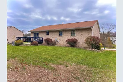 512 Pine Valley Drive, Steubenville, OH 43952 - Photo 5