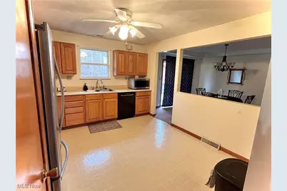 512 Pine Valley Drive, Steubenville, OH 43952 - Photo 11