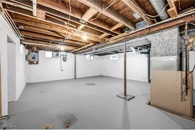 896 Indian Trail, Akron, OH 44314 - Photo 25