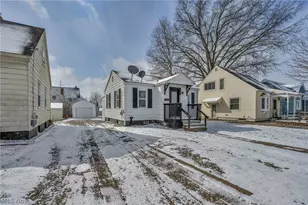 896 Indian Trail, Akron, OH 44314 - Photo 5