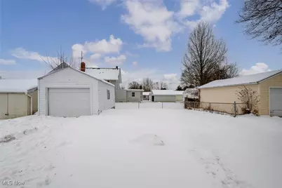 896 Indian Trail, Akron, OH 44314 - Photo 35