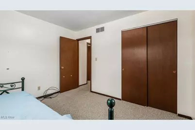 1078 Pfeifer Drive, Zanesville, OH 43701 - Photo 9