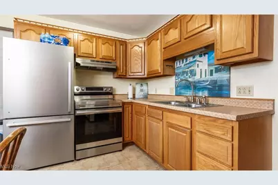 1078 Pfeifer Drive, Zanesville, OH 43701 - Photo 5