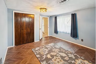 725 N Hawkins Avenue, Akron, OH 44313 - Photo 31