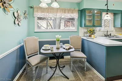 725 N Hawkins Avenue, Akron, OH 44313 - Photo 19