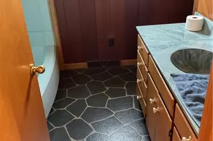 104 Wayne Ave, Creston, OH 44217 - Photo 9