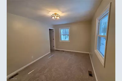 1075 NE River Road, Lake Milton, OH 44429 - Photo 21
