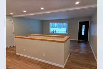 1075 NE River Road, Lake Milton, OH 44429 - Photo 5