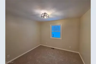 1075 NE River Road, Lake Milton, OH 44429 - Photo 17